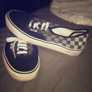 😜HOLD😜Black checkered vans