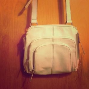 🎉Tignanello Genuine Leather cross body 🎉