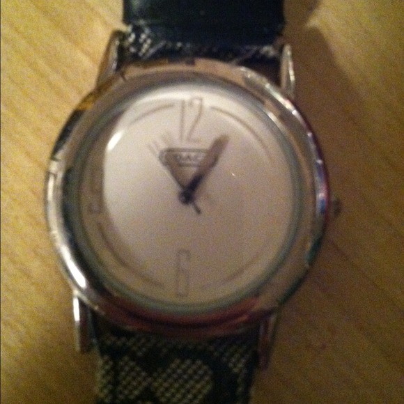 coach watch - Picture 1 of 2