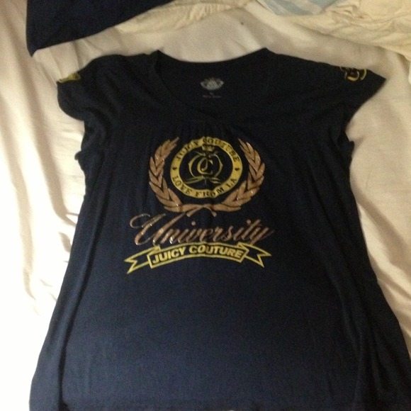 Navy Juicy couture tshirt