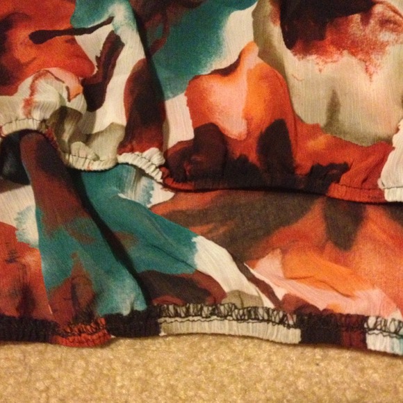 Flower print polyester top - Picture 2 of 3