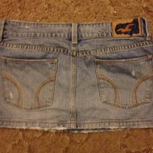 Hollister size 9 in women's denim skirt.