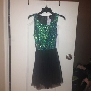 •NWT H&m sequined dress•