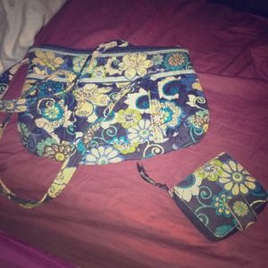 Vera Bradley purse and wallet bundle :)