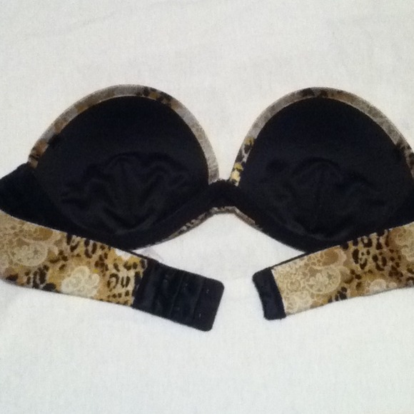 Victorias Secret bra! - Picture 2 of 4