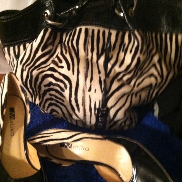 Pony hair / blk patent leather heel