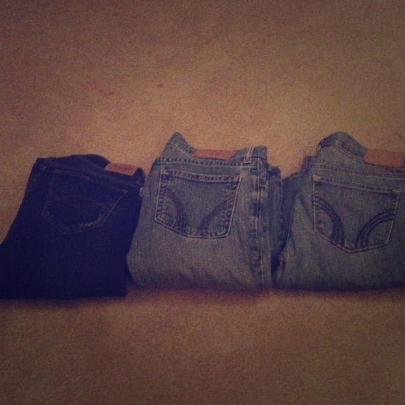 3 Hollister jeans