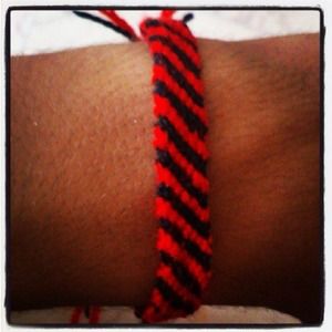 Bracelet hand make