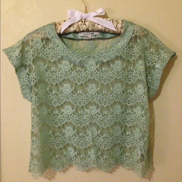 ❌SOLD❌ Mint lace shirt