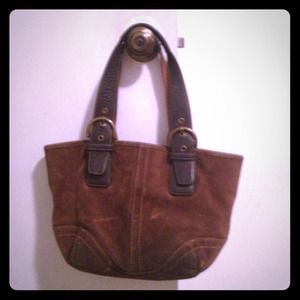 Authentic used coach leather purse
