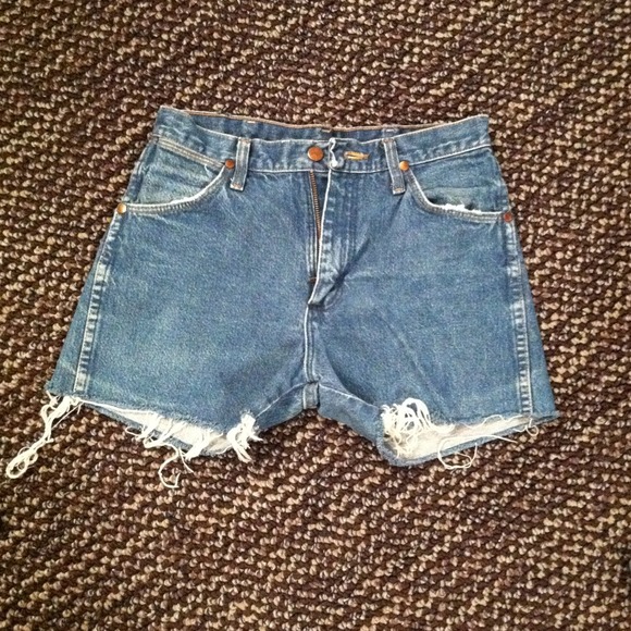Vintage Wrangler High-Waisted Shorts