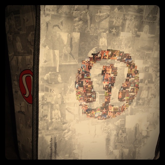 Lululemon small reusable bag