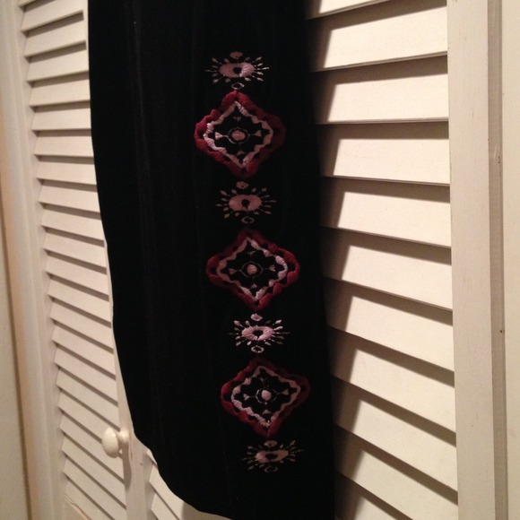 Black Velvet Dress - Picture 2 of 4