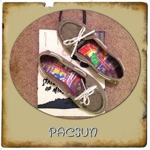 @gaogonglo97💥TRADE💥Pacsun Shoes