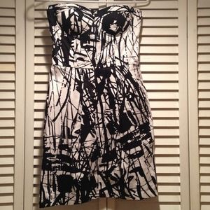 SOLD 🙅 Splattered Dress