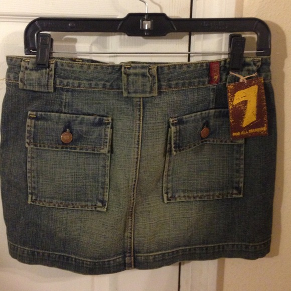 7 for All Mankind skirt - Picture 2 of 2