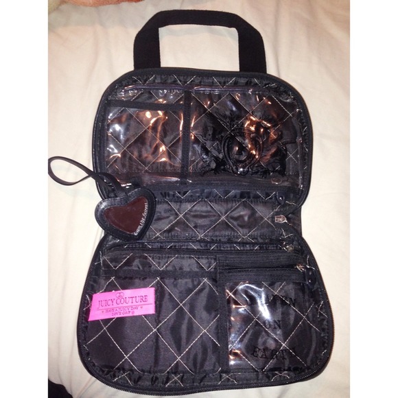 🌻Juicy Couture make up bag 🌻 - Picture 2 of 3