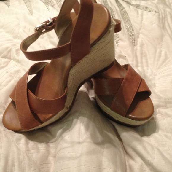 💜Sold💜 Jessica Simpson wedges💜🌸