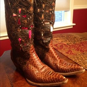 Corral Boots