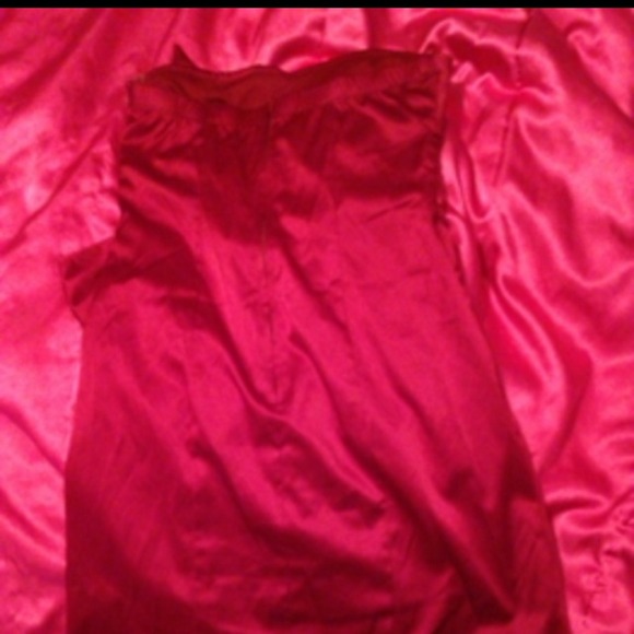 Red semi formal silk dress. Size 4. - Picture 3 of 3
