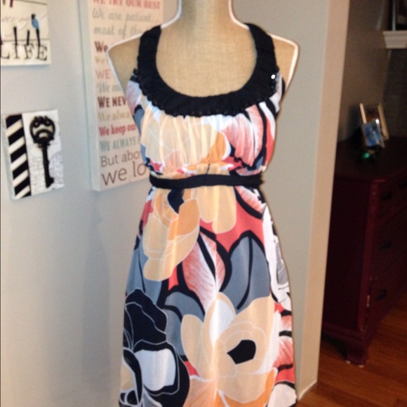 Muli Color Chiffon Dress with Open back