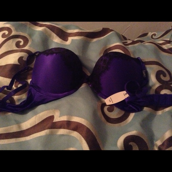 Victoria Secret Bra!!
