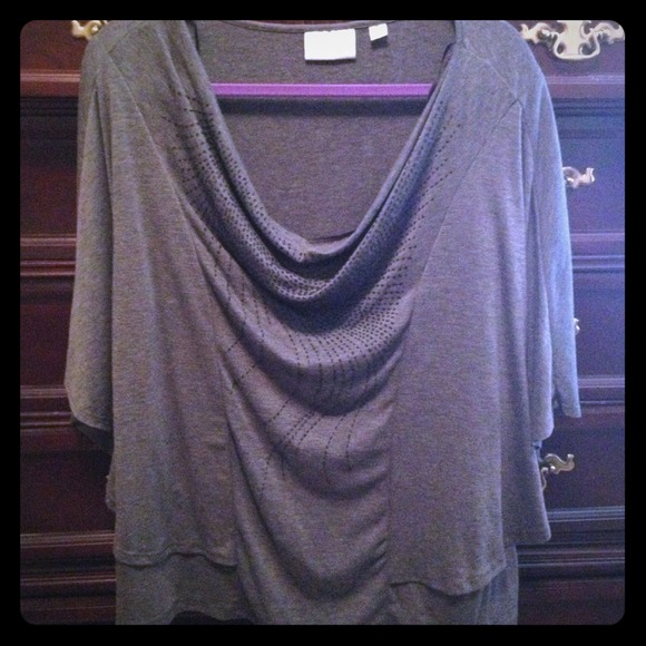 ❌SOLD❌! Cute flutter sleeve top!
