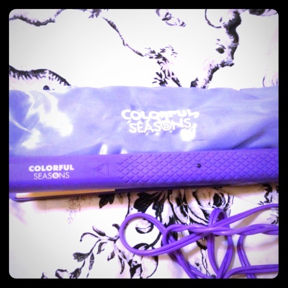 ✨Price Drop✨ Her Styler hair straightening iron