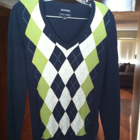 Tommy sweater
