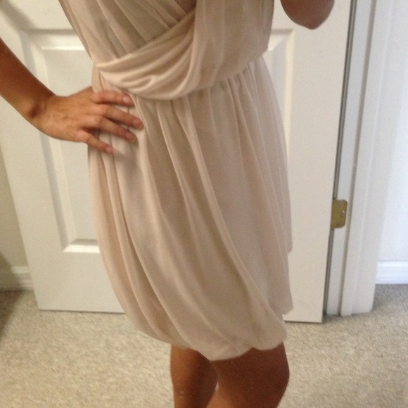 H&M Classy nude dress xs - Picture 3 of 4