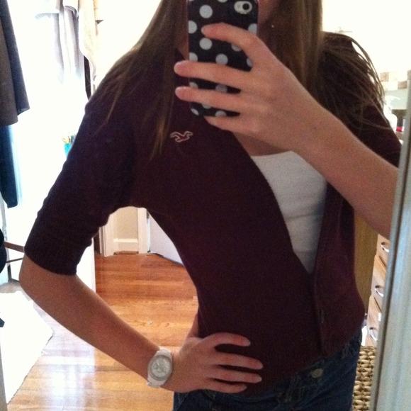 Maroon Deep-V Cardigan - Picture 3 of 3