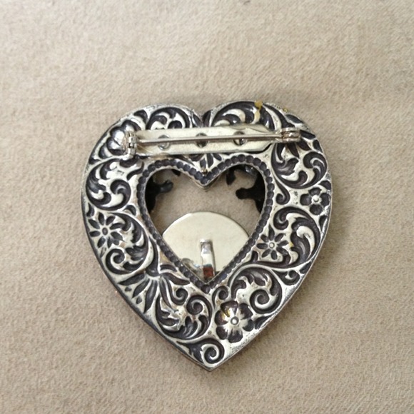 Brooch - Picture 2 of 2