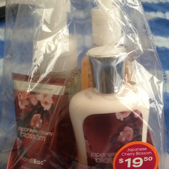 🚫SOLD IN BUNDLE🚫 - Picture 2 of 2