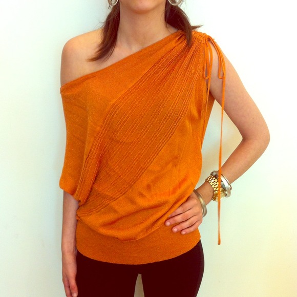 BCBG Tops - BCBGIRLS bronze top