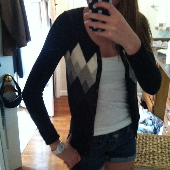 Preppy Black Argyle Cardigan - Picture 3 of 3