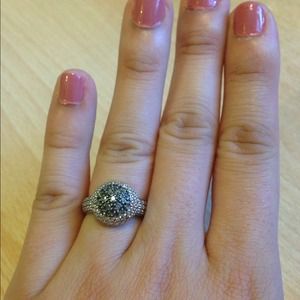 🚫SOLD🚫17 chocolate colored diamonds❤Sterling