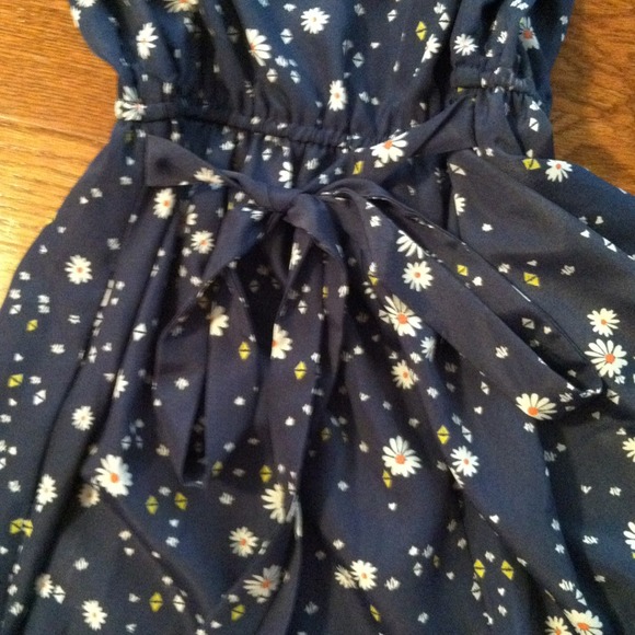 Navy Silk A-Line Dress with Daisies & Geometric - Picture 2 of 3