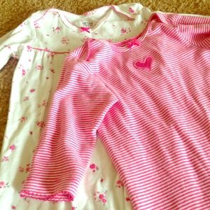 !!!!!SOLD!!!! Two Carter's 9mo layettes