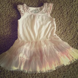 !!!!! SOLD!!!!!Old navy 6-12 month dress with tutu