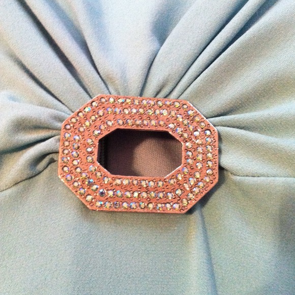 Mint Green Strapless Formal Dress w/ Keyhole - Picture 2 of 3