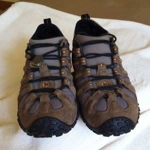 Brown Merrell shoes,size 7