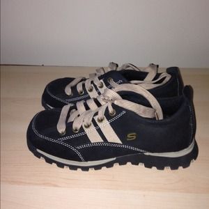 Sketchers shoes. Size 7