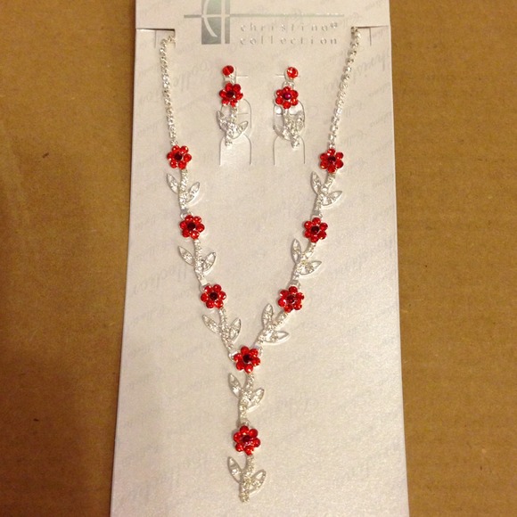 Pretty Red Flowers w/ Rhinestones Design Set - Picture 4 of 4