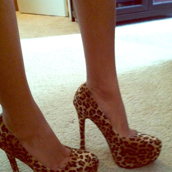 Leopard heels