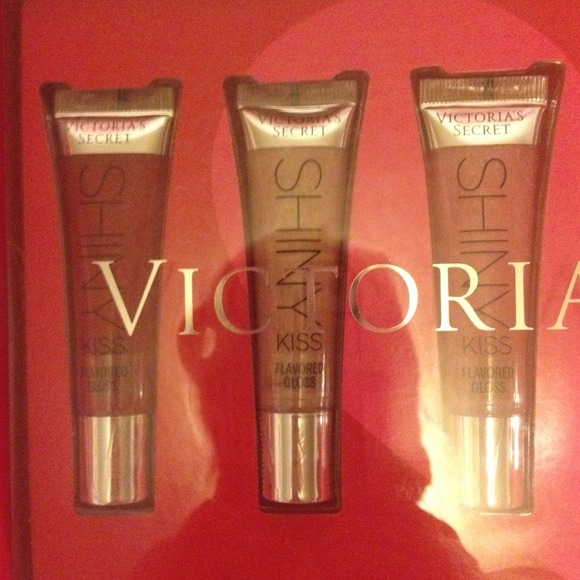 VS Beauty Rush Shiny Kiss flavored gloss - Picture 2 of 4