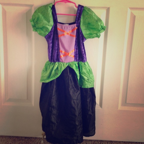 Costume