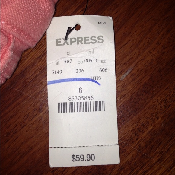 Pink Express shorts - Picture 2 of 3