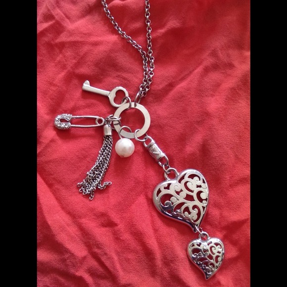 Charm neckalce❌🚫❌🚫SOLD