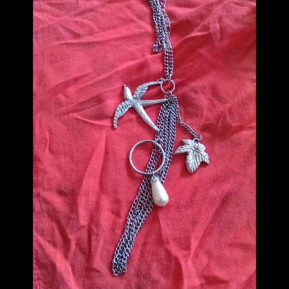 SOLD❌🚫🚫Charm necklace