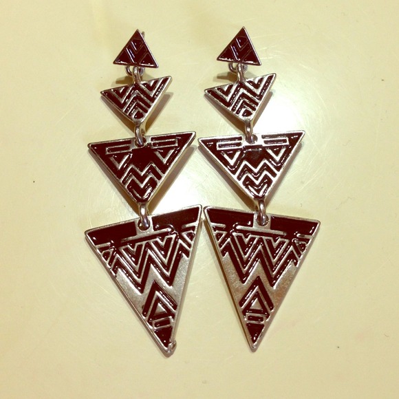 Tribal Triangles